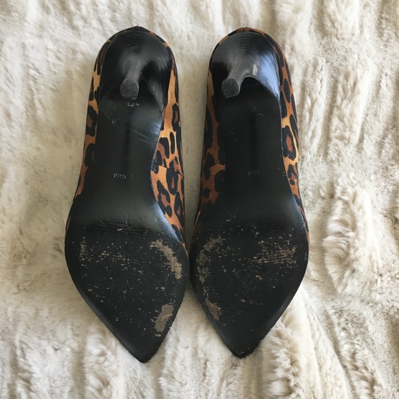 MARC FISHER Leopard Print Heels - Picture 4 of 7